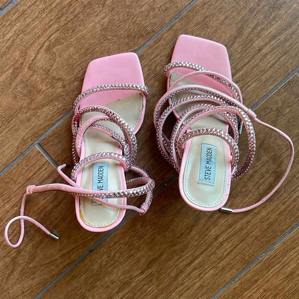 Steve Madden Uplift Sandal